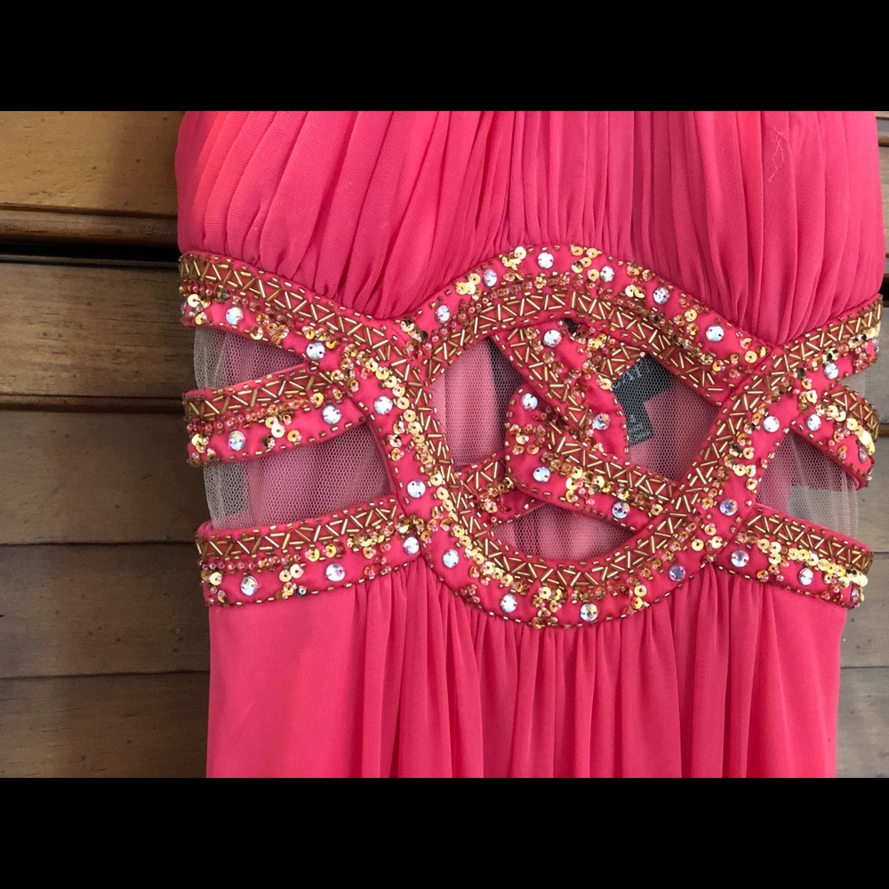 Long cocktail/prom dress. Worn once. Like new!